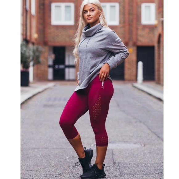 Gymshark Pants - Gymshark cropped BEET energy seamless leggings M